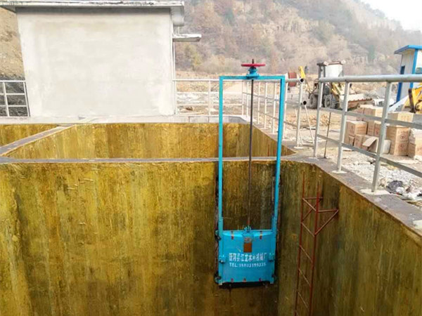 ɽ���x�ǰ���